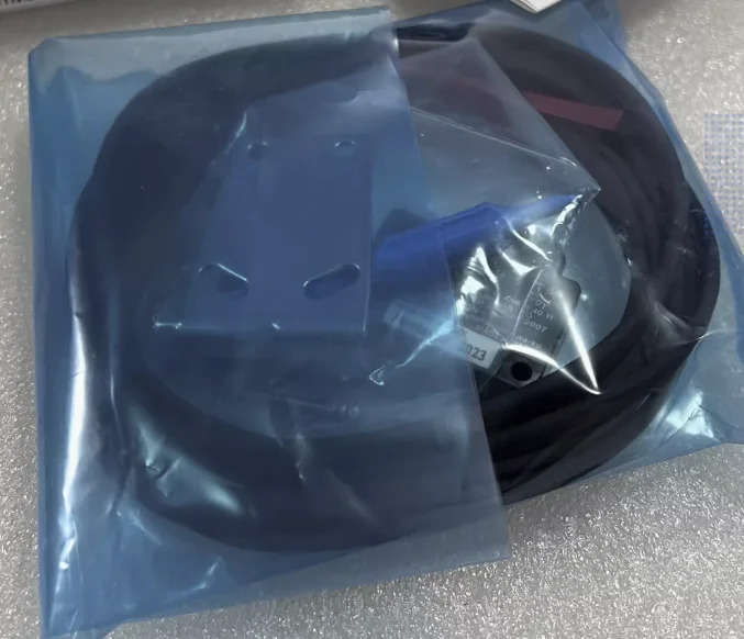 LV-NH32 PCON-PLB-35PWAI-NP-2-0 0830100440 CPX-M-AB-8-M12X2-5PO SPD910-1000 DOM.D1D4040A