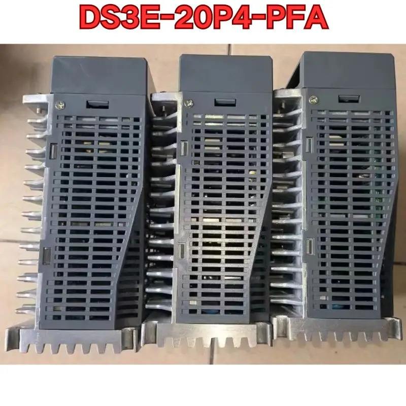 리퍼 DS3E-20P4-PFA 서보 드라이브작동 상태
