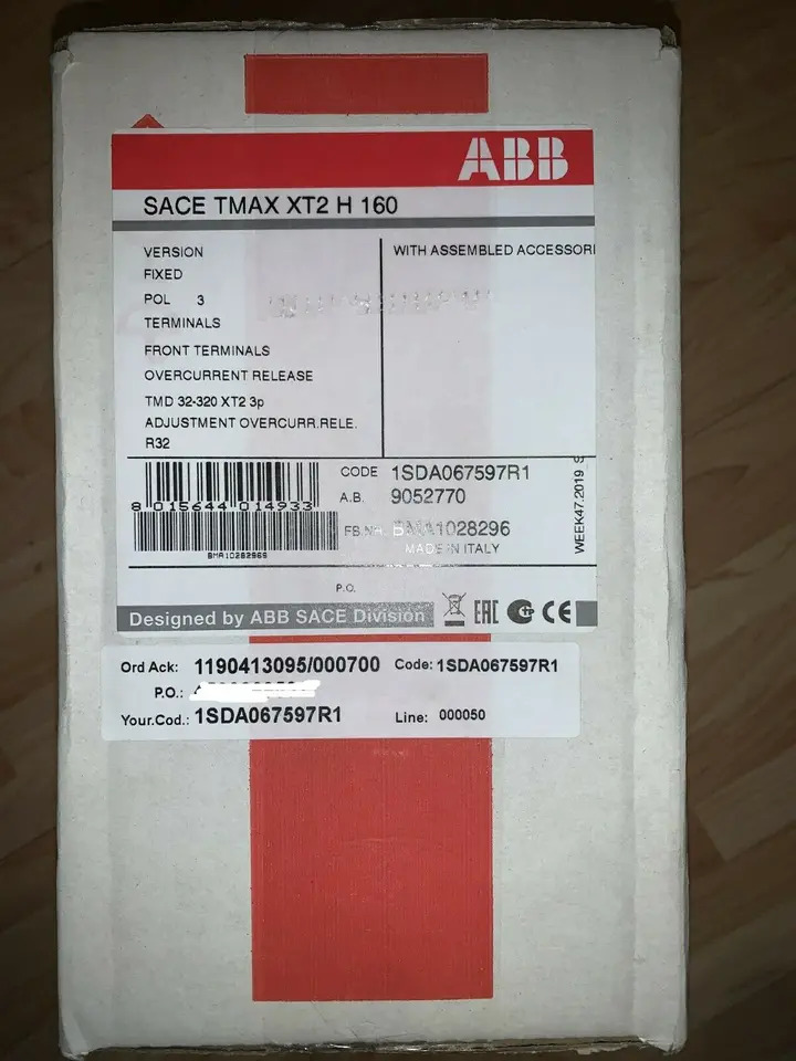 오리지널 ABB 플라스틱 케이스 스위치 XT 시리즈 XT2H160 TMA160-1600 FF 3P 4P 신