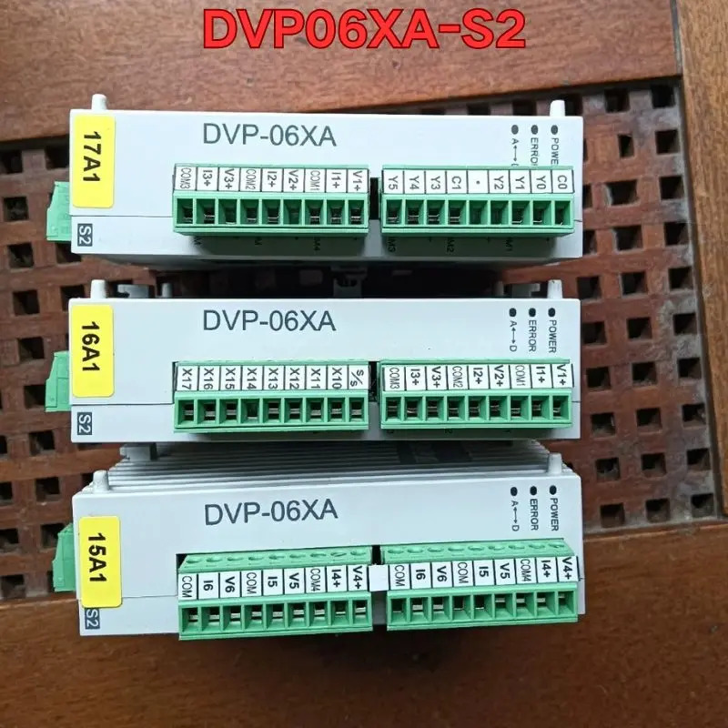 리퍼 PLC 모듈 DVP06XA-S2 기능 정상