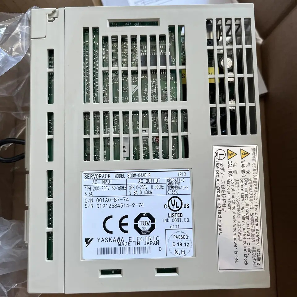 SGDM-04AD-R 서보 드라이브 SGDM 04AD R