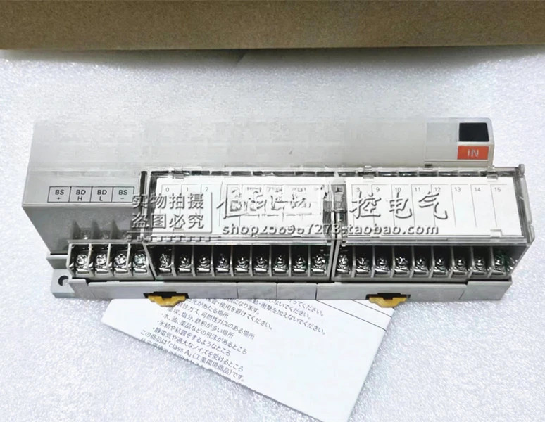 PLC 원격 출력 모듈 SRT2-ID16T-1 24VDC 포장