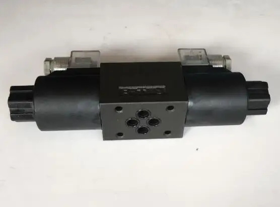 WANERF 솔레노이드 작동 방향 밸브 DSG-02-3C2-DL-R220 DSG-02-3C4-DL/LW-D24 DSG-02-3C3/3C6/2D2/3C5/3C60-DL/LW/R22