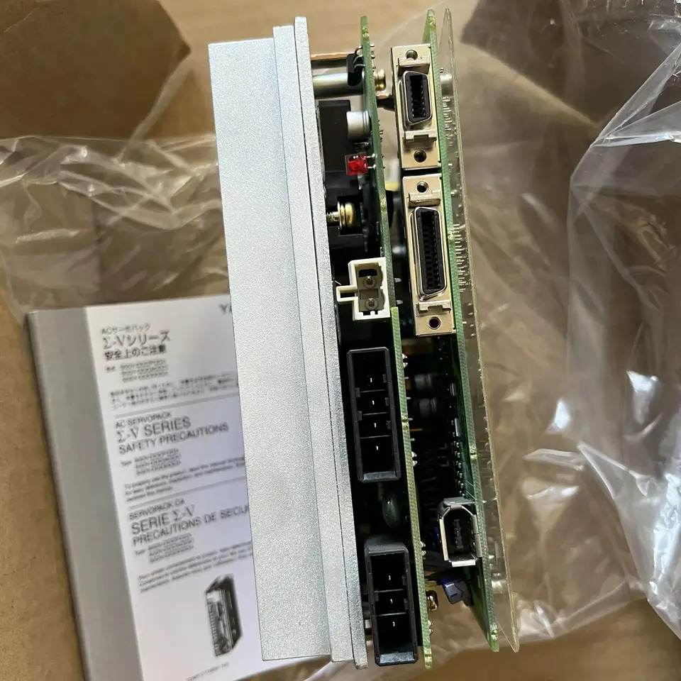 SGDJ-04AS 서보 드라이브 SGDJ 04AS