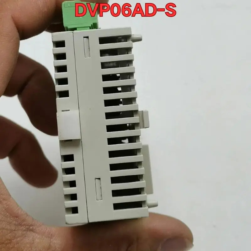 리퍼 PLC 모듈 DVP06AD-S 기능 정상
