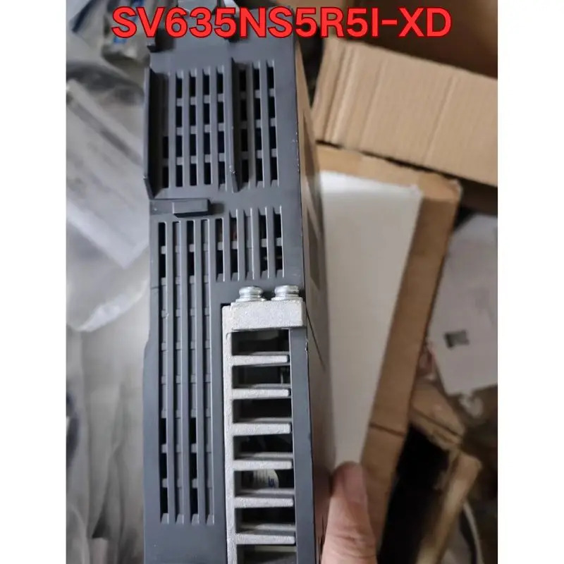 리퍼 SV635NS5R5I-XD 서보 드라이브작동 상태