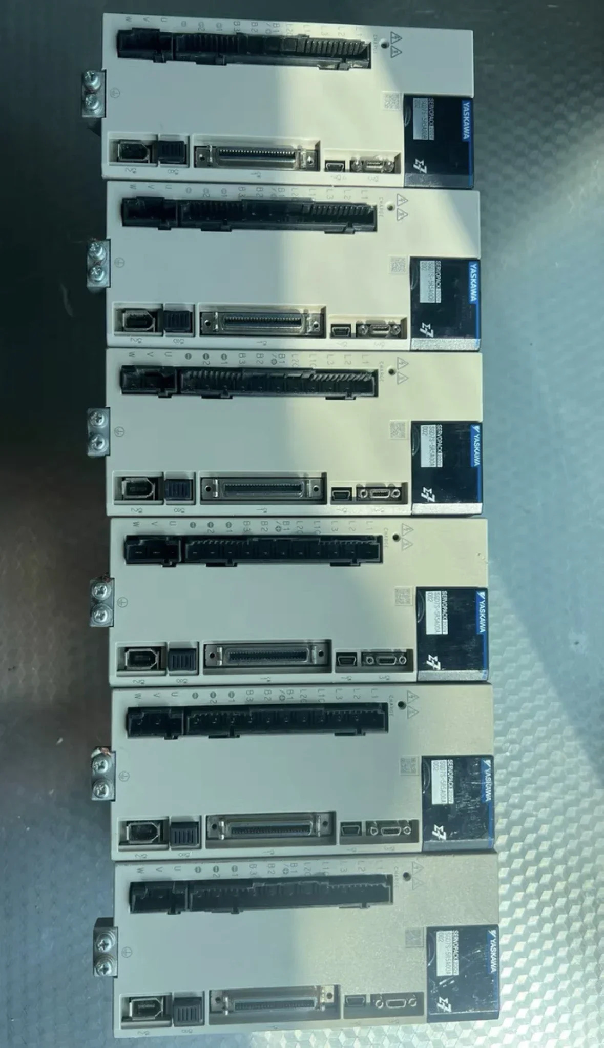 리퍼 SGD7S-5R5A00B202 서보 드라이브
