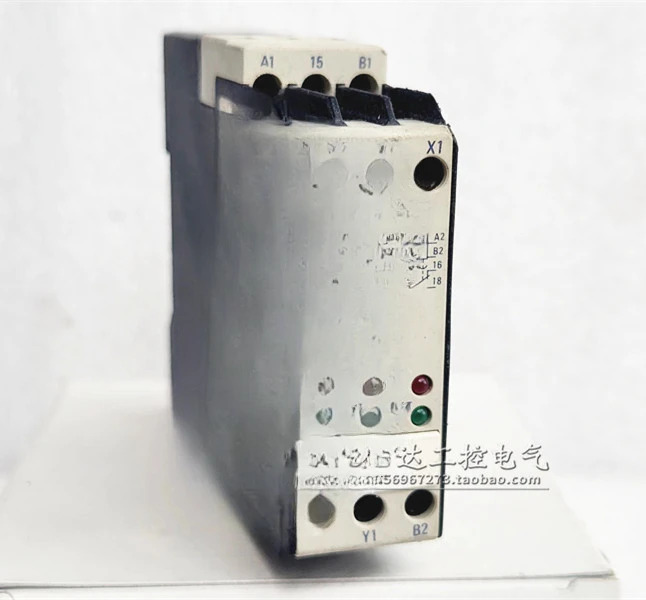 RE4 RM11BU 타임 릴레이 0.05S-300h 포장