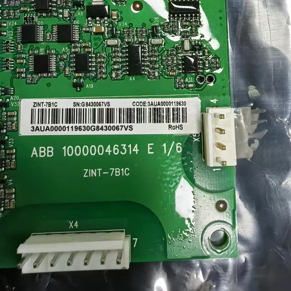 ABB 광섬유 통신 보드 ZINT-7B1C 오리지널 포장 3AUA0000119630