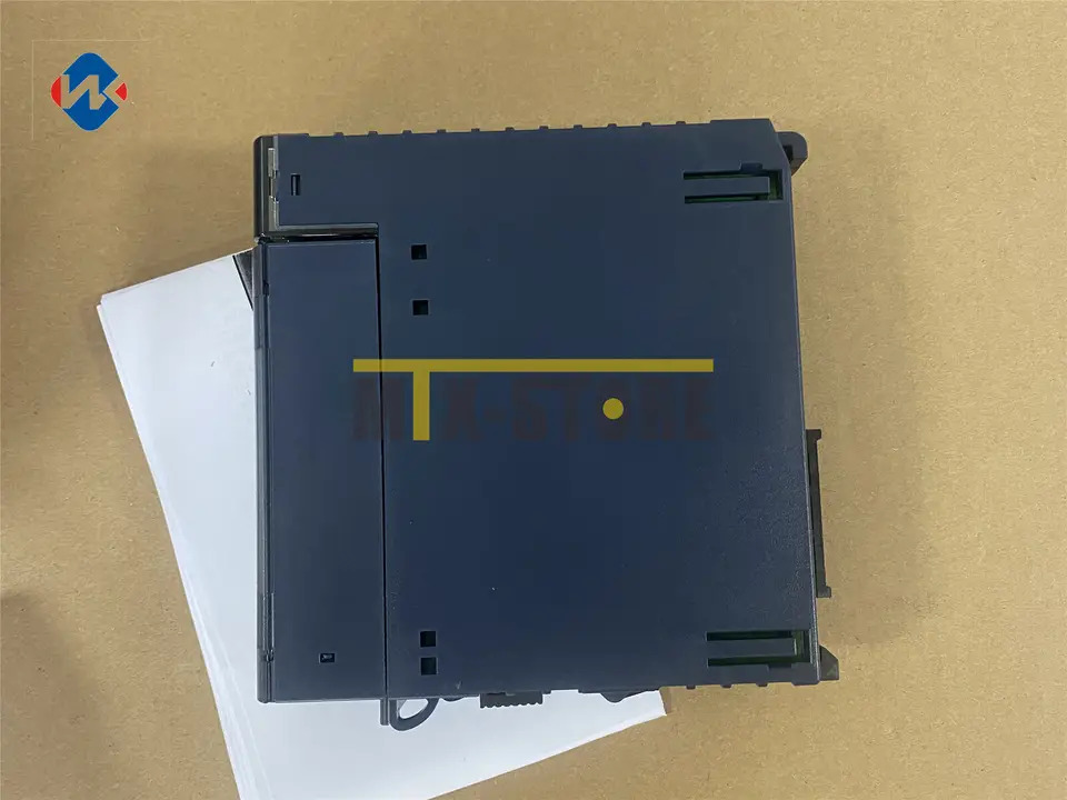 GE Fanuc 출력 릴레이 모듈 IC694MDL940신