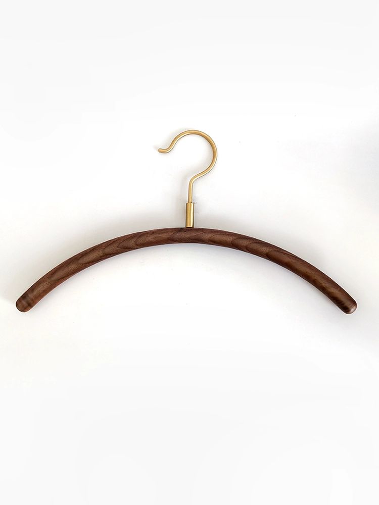 대형 성인용 고급옷걸이 옷가게 나무옷걸이 어깨뿔방지 매장용 의류 고급원목옷걸이 - 상품 이미지