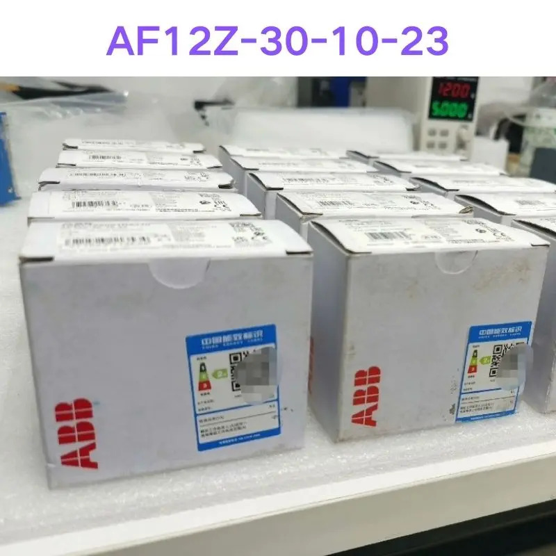 접촉기 AF12Z-30-10-23