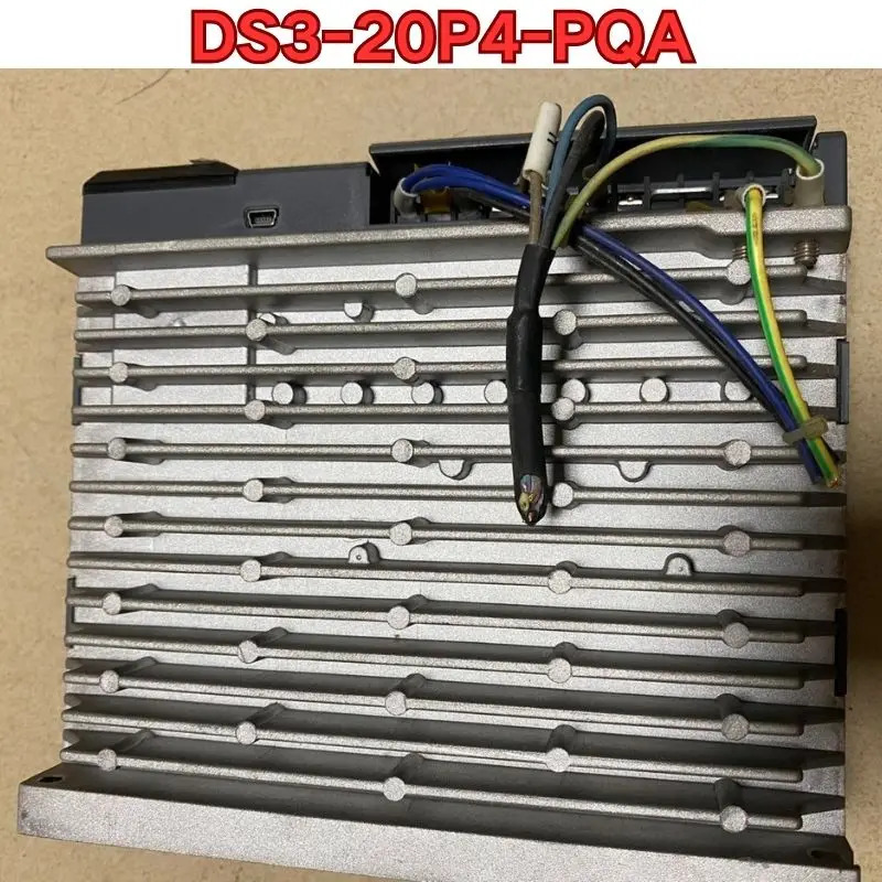 리퍼 Xinjie 서보 드라이브 DS3-20P4-PQA 기계 완료