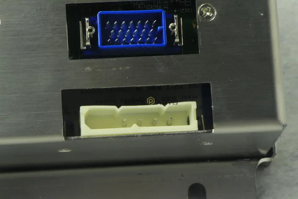 FANUC CRT MDT947B-2B LCD 디스플레이 A61L-0001-0093 D9MM-11A 실버