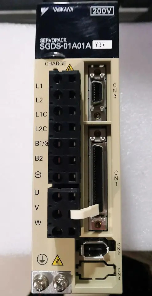 SGDS-01A01AY37 서보 드라이브 SGDS 01A01AY37