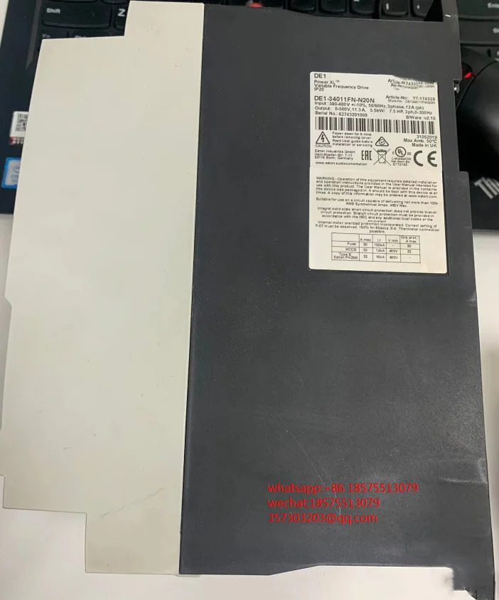 DE1-34011FN-N20N 가변 속도 스타터 PowerXL DE1 7.5 kW 400 0-500V11.3A 2.5KW 7.5hp호환3ph0-300HZ