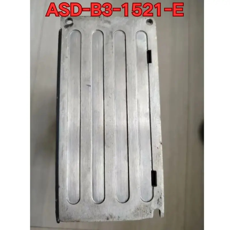 리퍼 ASD-B3-1521-E 서보 드라이브작동 상태