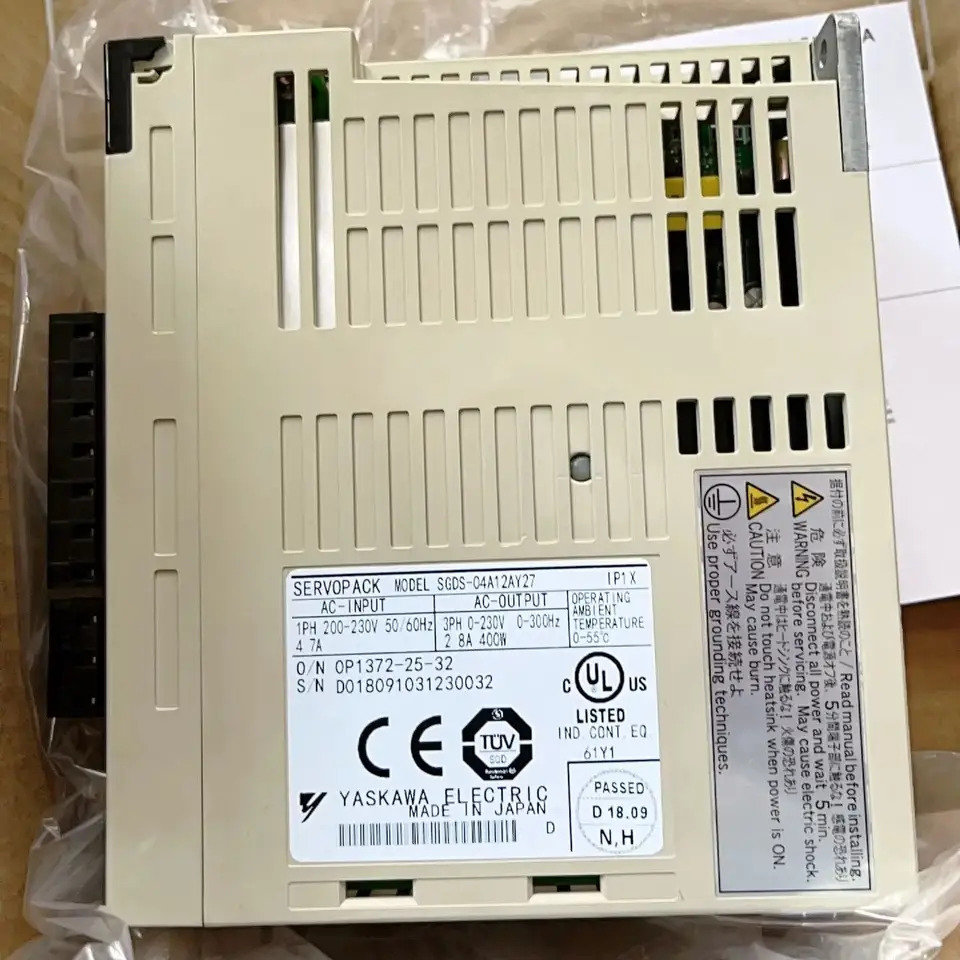 SGDS-04A12AY27 서보 드라이브 SGDS 04A12AY27