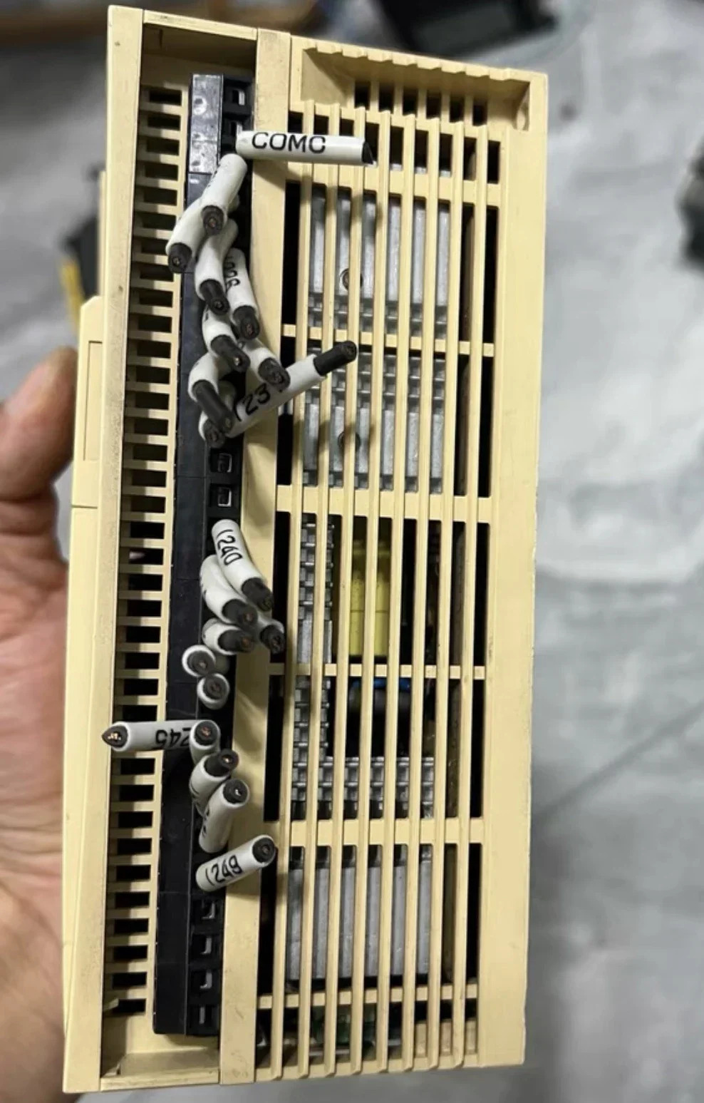 리퍼 TWDLCAE40DRF PLC 컨트롤러