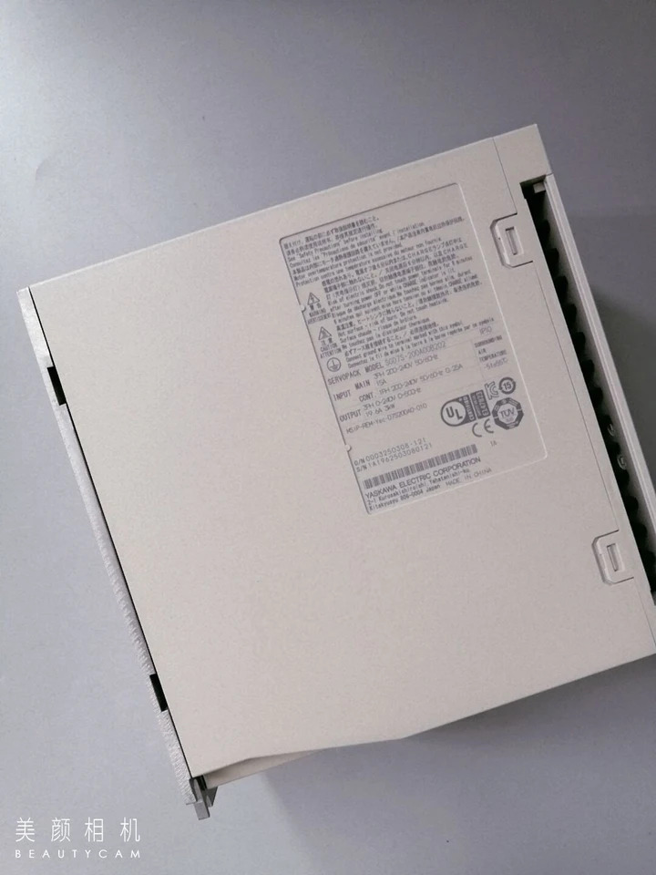 SGD7S-200A00B202 서보 드라이브 SGD7S 200A00B202