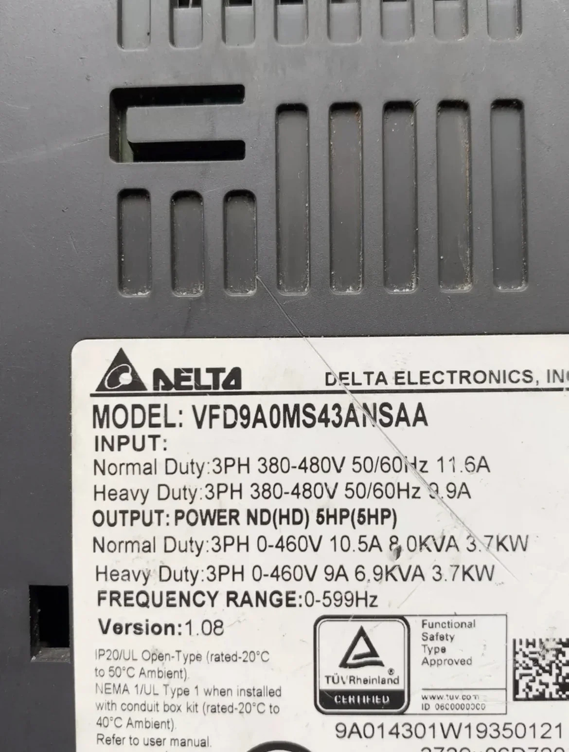 VFD9A0MS43ANSAA는 주파수 변환기 3.5KW를 리퍼했습니다. 리퍼를 거쳤습니다.