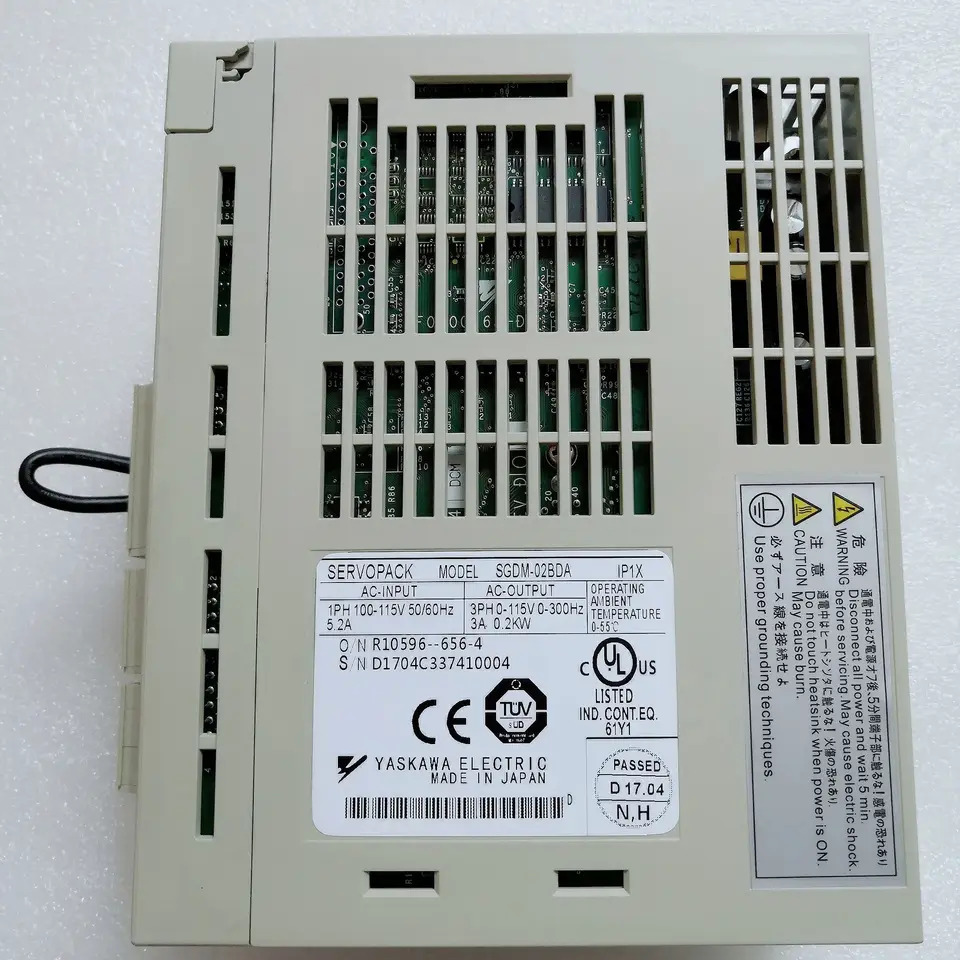 SGDM-02BDA 서보 드라이브 SGDM 02BDA 신