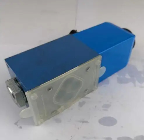 VICKERS 유압 밸브 DG4V-3-2A-M-U-D6-60 솔레노이드 방향 DG4V 3 2A M U D6 60 DG4V32AMUD660
