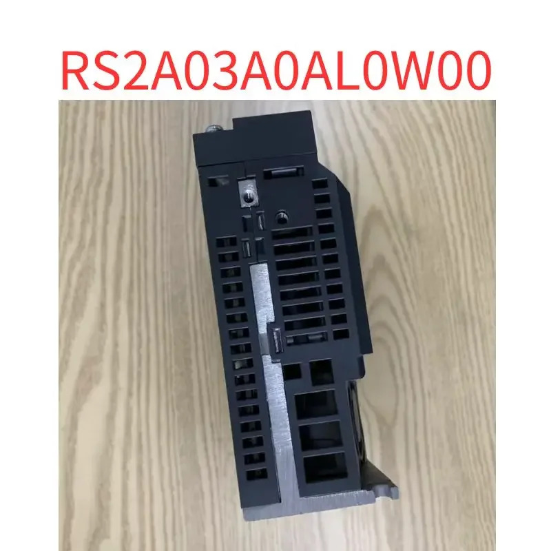 리퍼 RS2A03A0AL00W00 서보 드라이버 100W OK