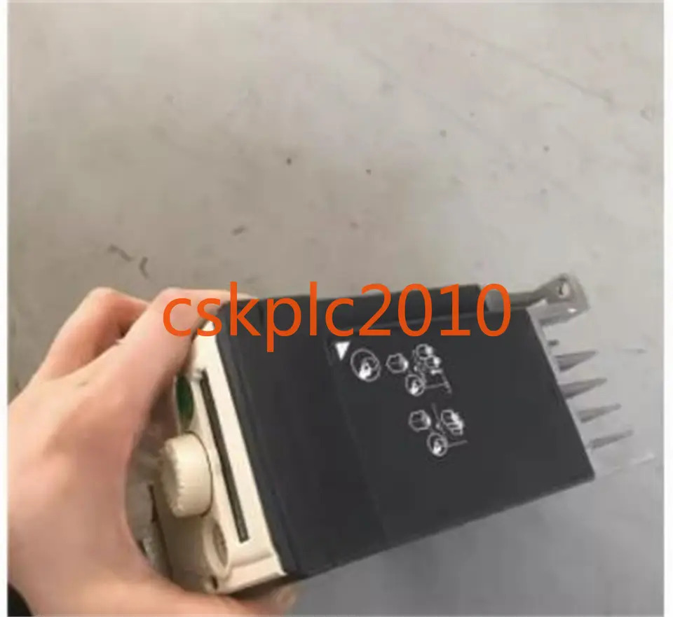 슈나이더 인버터 ATV312 ATV312H075M2 0.75KW 220V상태