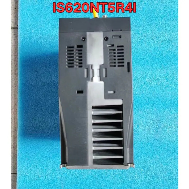 리퍼 서보 드라이브 IS620NT5R4I작동 상태