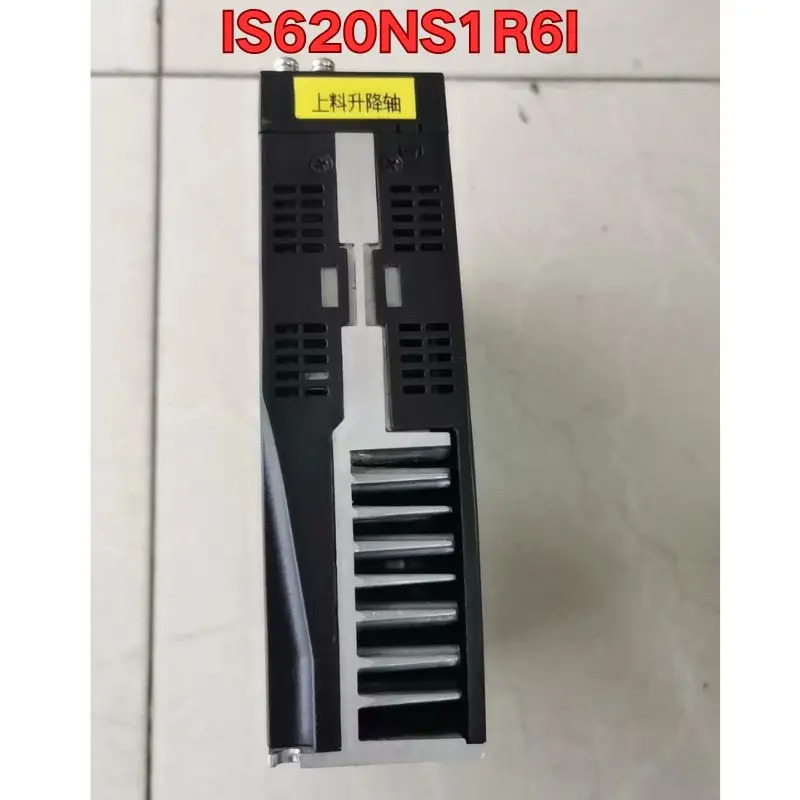 리퍼 서보 드라이브 IS620NS1R6I작동 상태