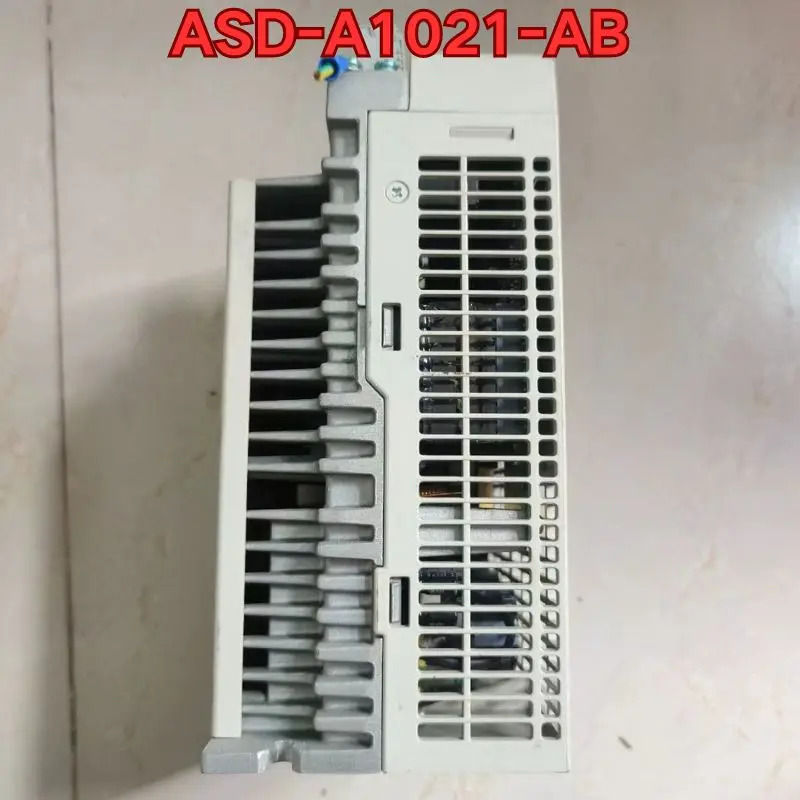 리퍼 ASD-A1021-AB 서보 드라이브작동 상태
