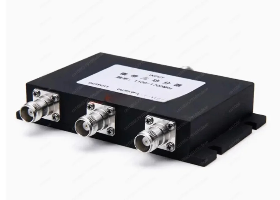 1 In/To 4 웨이 전력 분배기 1100-1700MHz TNC 암 GPS 안테나 네트워킹 RF 동축 케이블