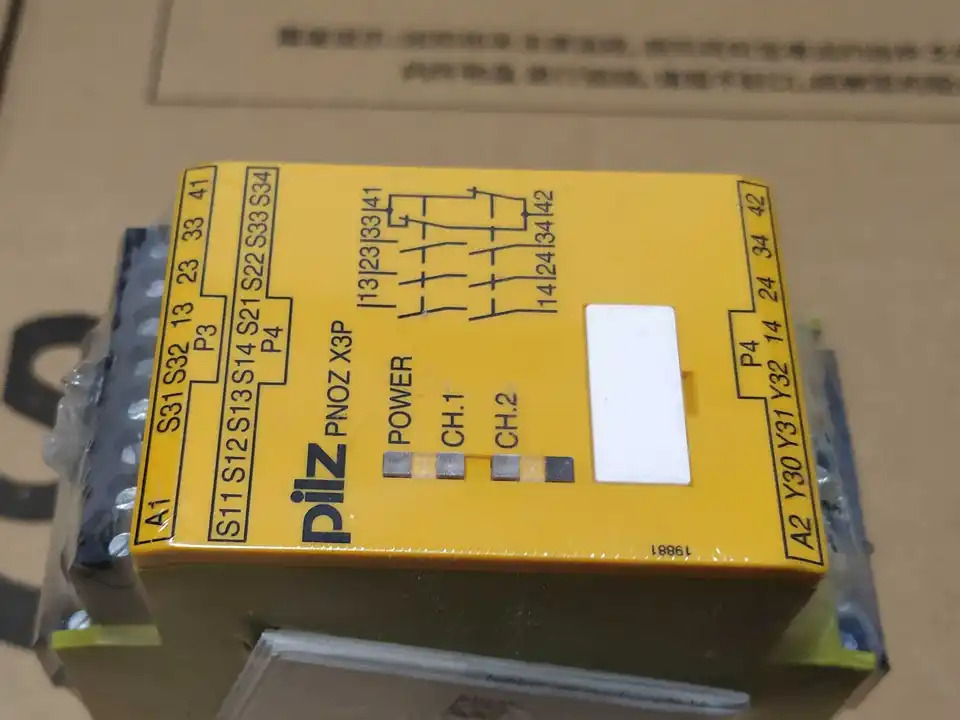 PNOZ X3P 일련 777310 PILZ 안전 릴레이 충실도 신