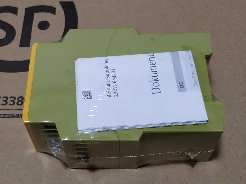 PNOZ X3 일련 774318 PILZ 안전 릴레이 신