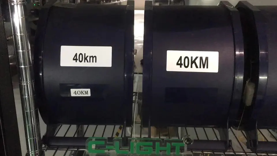 C-LIGHT CL100GQSFPZR4 QSFP28 100G LAN WDM ZR4 80KM 송수신기는 DDM/DOM 이LC 커넥터를 지원