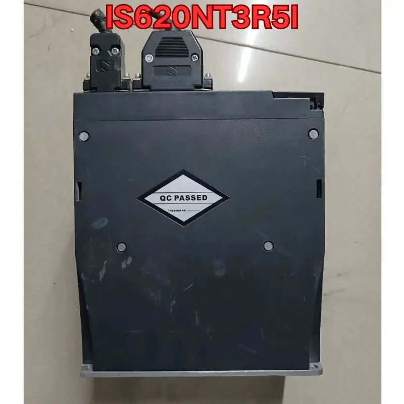 리퍼 서보 드라이브 우수작동 상태 IS620NT3R5I