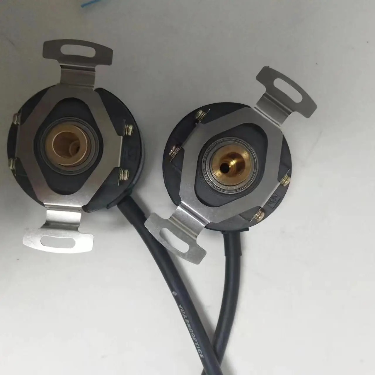 ZKD-56S-250BM/4P-G05L-A-0.19m 엔코더는 ZKD-12J를 대체