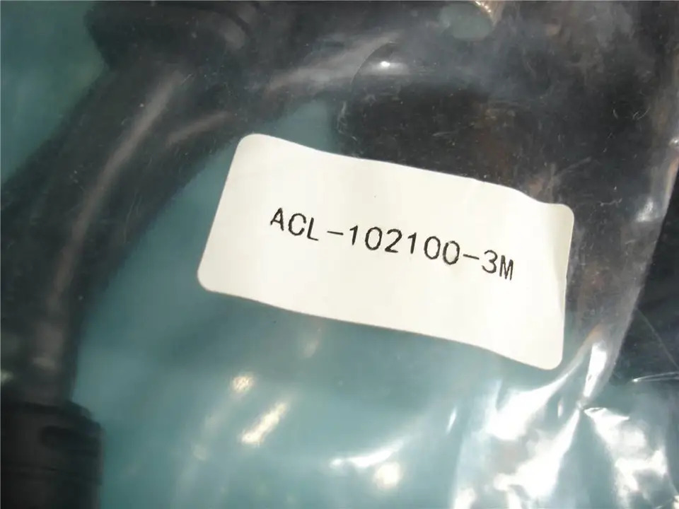 ACL-102100- DB-100 커넥터 이차폐 케이블 3 미터 신