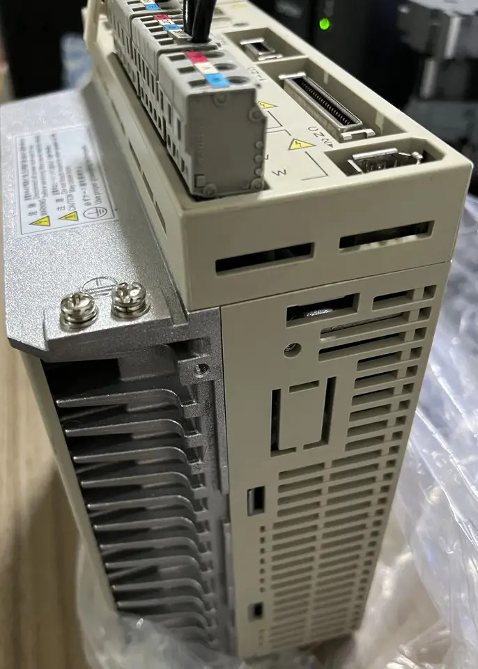 SGDM-08AC-SD2B 서보 드라이브 SGDM 08AC SD2B 신