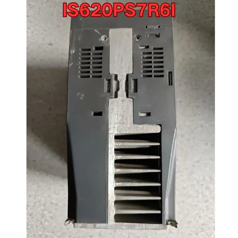 리퍼 서보 드라이브 IS620PS7R6I작동 상태