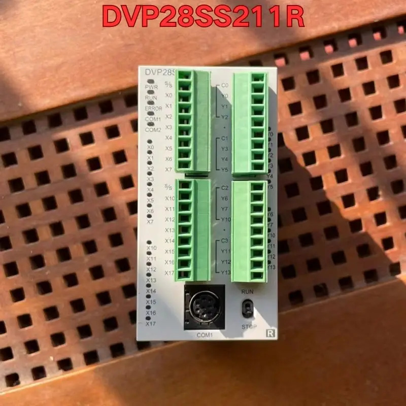 리퍼 PLC 모듈 기능 DVP28SS211R 정상