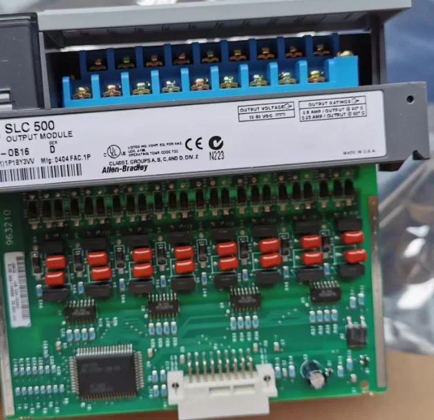 CBB8-18GS75-E2-V1 WL27-3P2430 FX3GA-24MT-CM 6ES7 288-7DP01-0AA0 1746-0B16 6SL3210-5BE23-0UV0