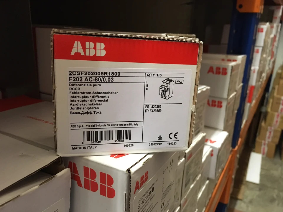 오리지널 ABB 전자기 잔류 전류 보호대 F202AC- 80/0.03 이탈리아