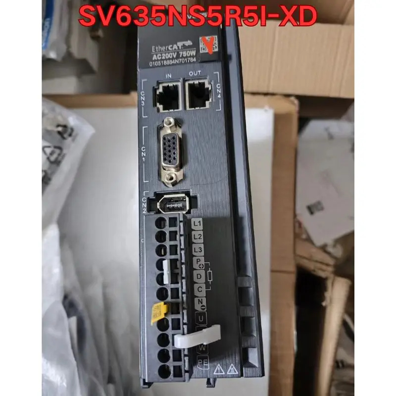 리퍼 SV635NS5R5I-XD 서보 드라이브작동 상태