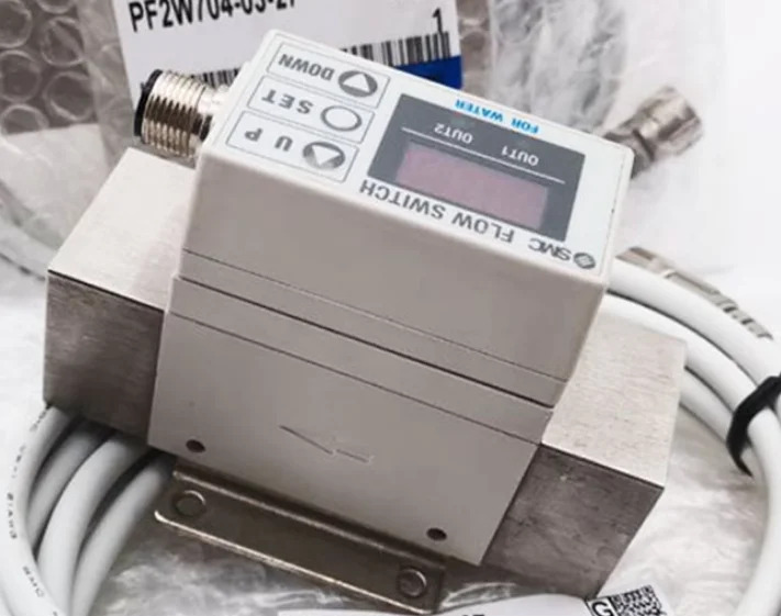 오리지널 SMC 플로우 스위치 PF2W704-03-27-M PF2W704-03-27 PF2W704-F03-27N PF2W704-N03-27N PF2W704-N03-67 PF2W7