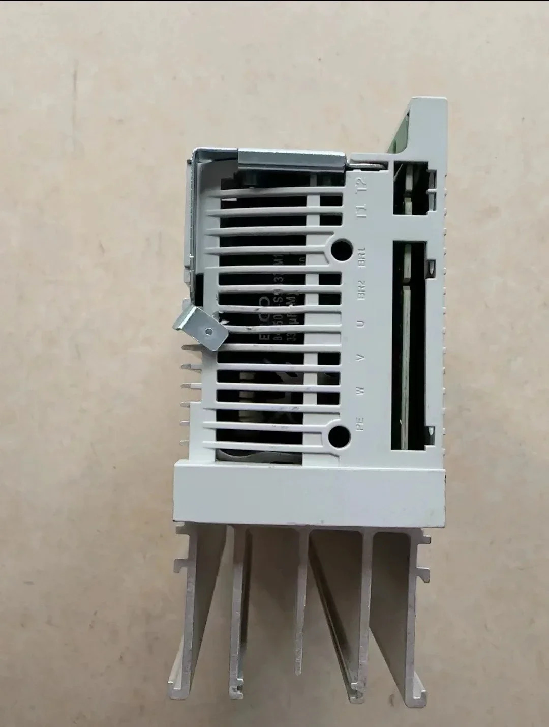 E82EV7512C 리퍼 인버터 0.75kW/220V 기능 정상