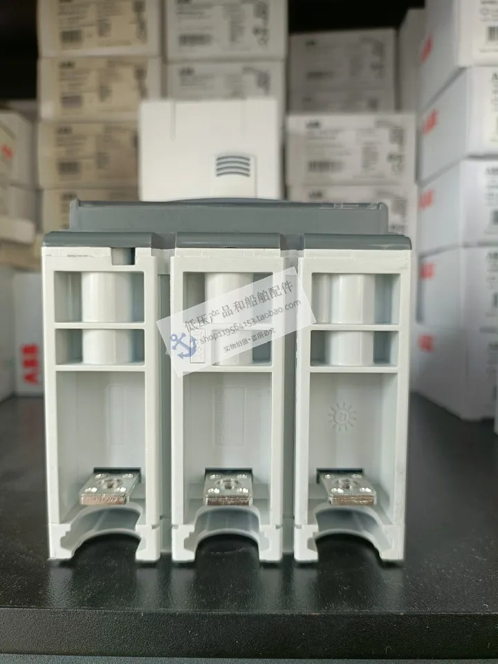 오리지널 ABB 플라스틱 케이스 스위치 XT2N160 TMA50-500 FF 3P 고정 신
