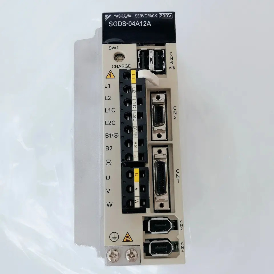 SGDS-04A12A 서보 드라이브 SGDS 04A12A 신