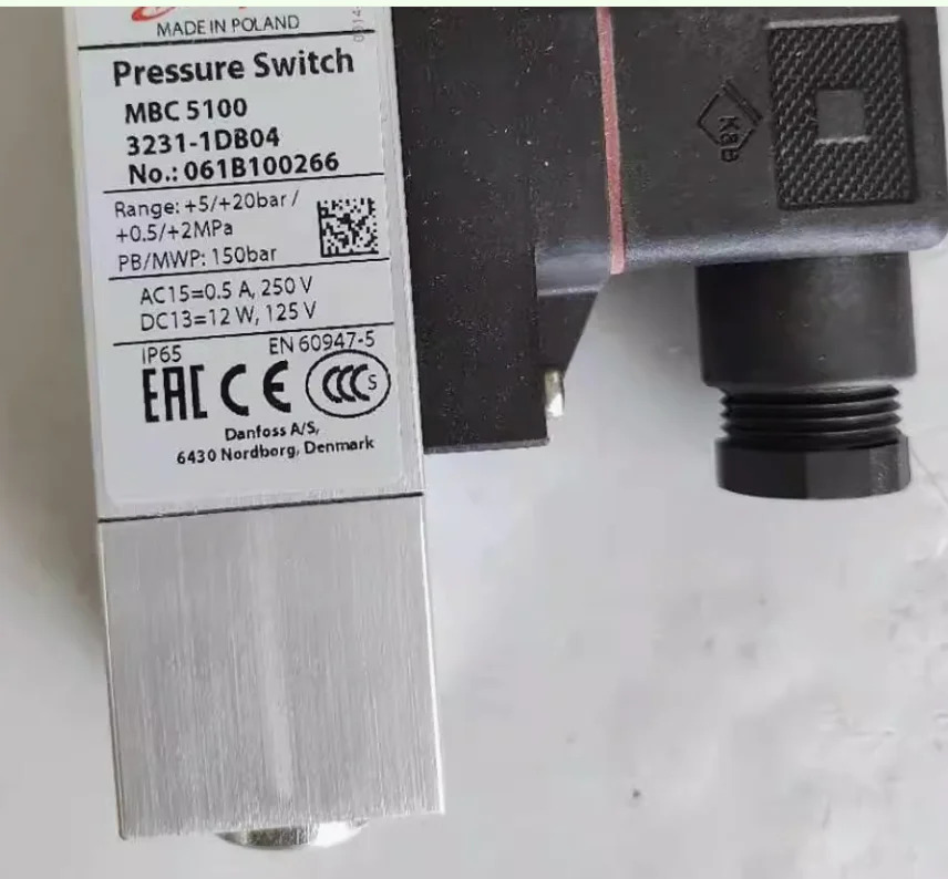 XCSE7511 XCSE8311 060-121766 KPI 35 MBS1250 063G1542 MBC 5100 061B100766 FBM232 P0926GW